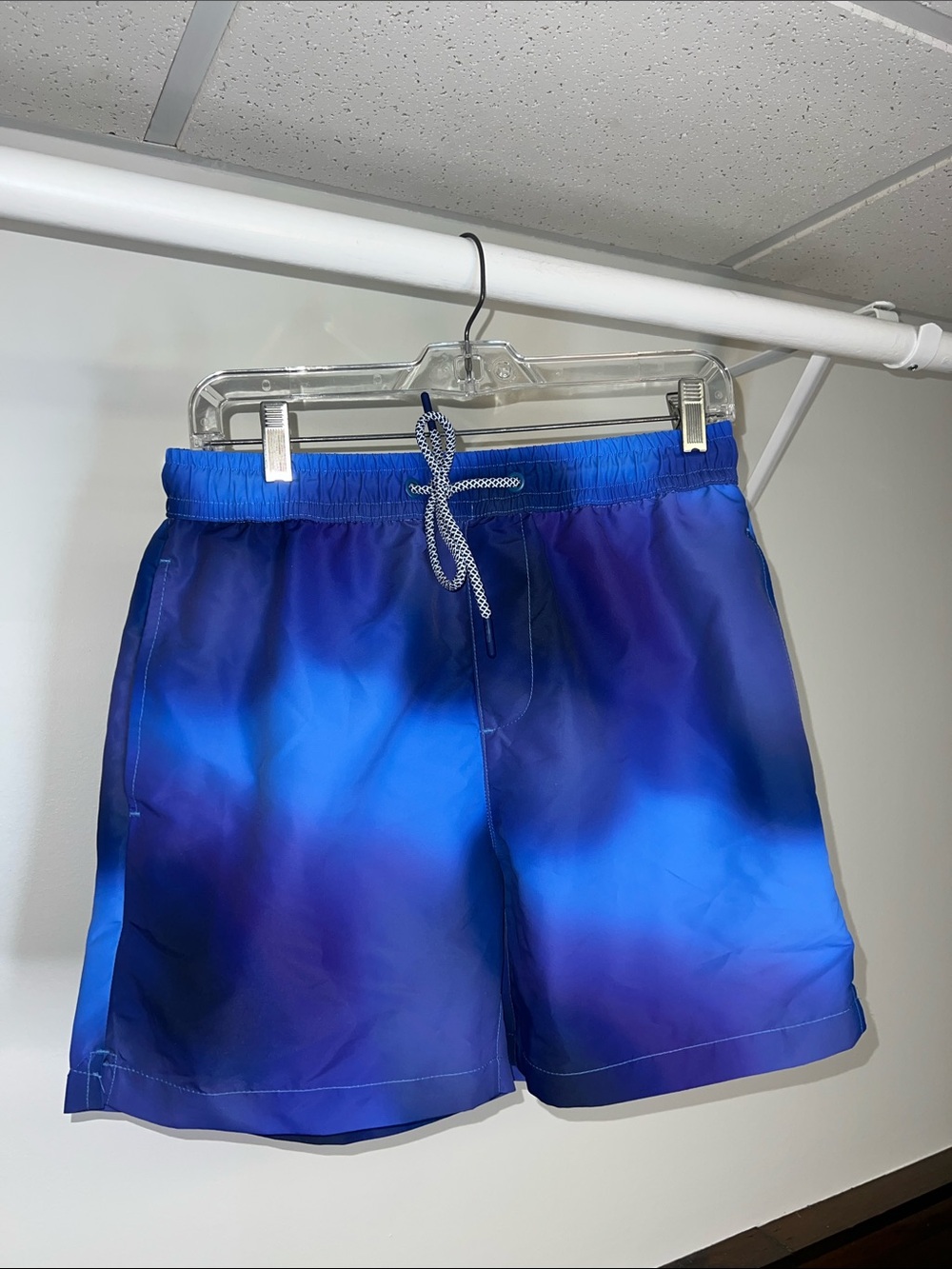 NWT Forever 21 Men's Blue and Purple Gradient Swim Trunks- S